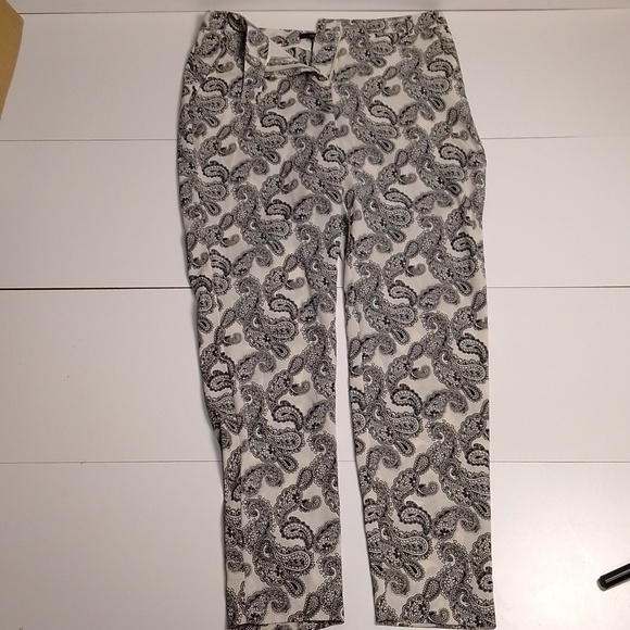 Forever21 Paisley white and black lightweight pants small straight leg polyester - Picture 1 of 5